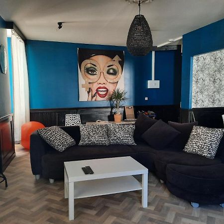 Duplex Place Du Marche Saint-Jean-d'Angely Ngoại thất bức ảnh